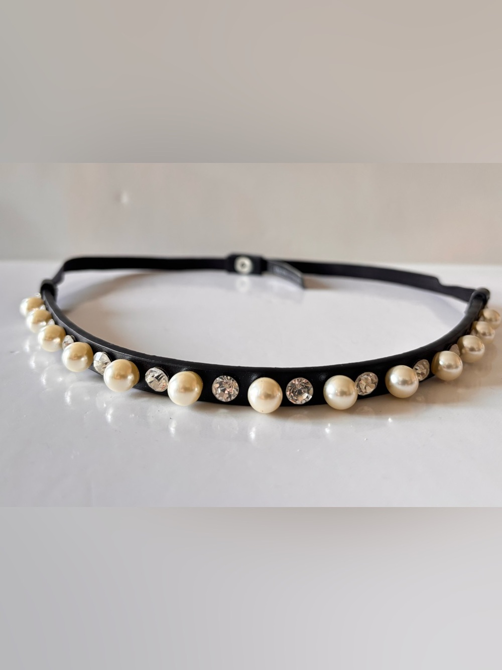 Frank Lyman design stretchy faux pearl clear rhinestones belt